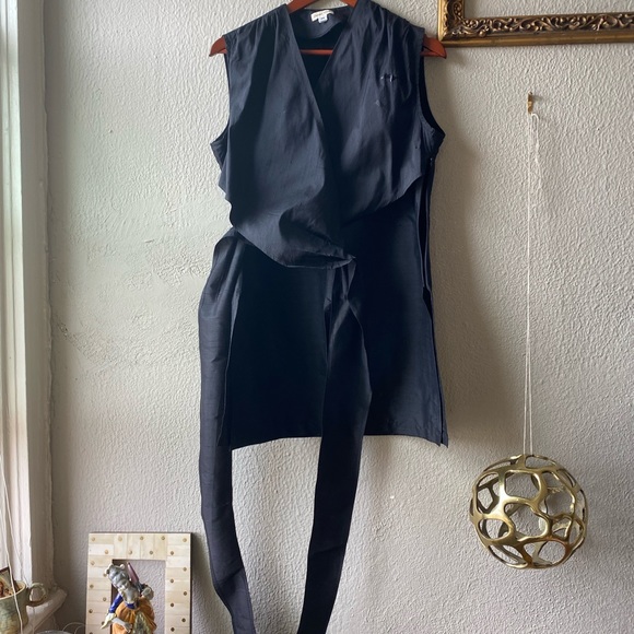 Lorain Croft black top - Picture 4 of 7